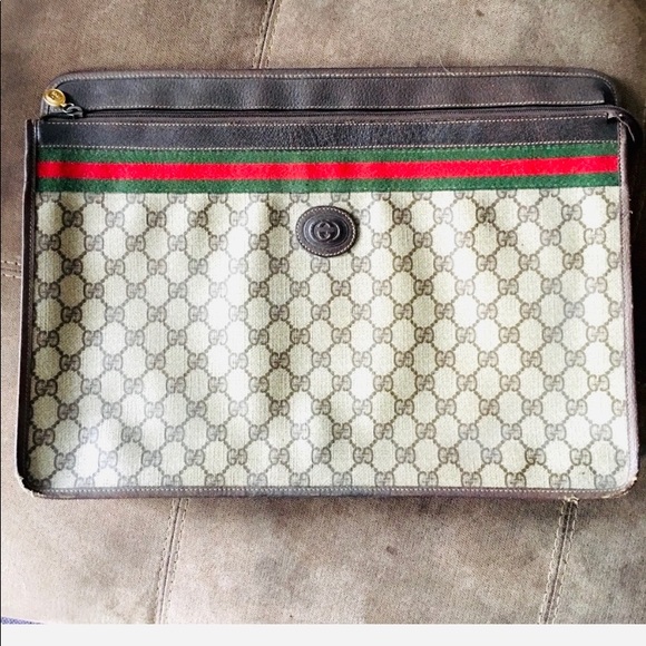 Gucci Handbags - ❤️💚 Gucci HOLIDAY SPECIAL 🤍❤️